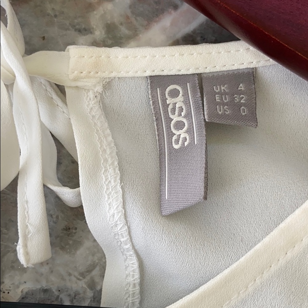 ASOS Layered Flowy Off-White/Cream Top - Picture 6 of 8